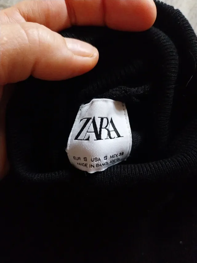 Jersey cuello alto chico negro