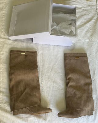 Botas altas caqui con cuña