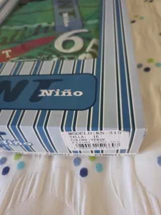 Pijama KNT Niño . Talla 14-16 años.