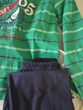 Pijama KNT Niño . Talla 14-16 años.
