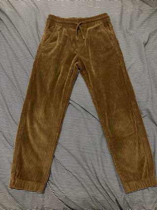 4 Pantalones niño t 8 juntos (15e)/separados (5e)