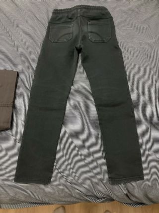 4 Pantalones niño t 8 juntos (15e)/separados (5e)