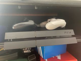 PS4 con juegos