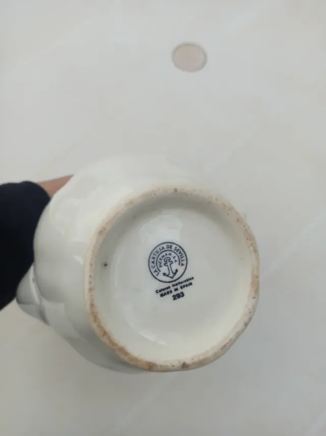 Lechera La Cartuja Azul y Blanca