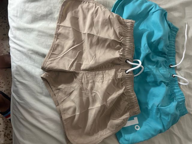 Lote 2 bañadores tipo pantalón corto
