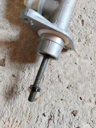 Cilindro Maestro Embrague Mitsubishi Montero DID
