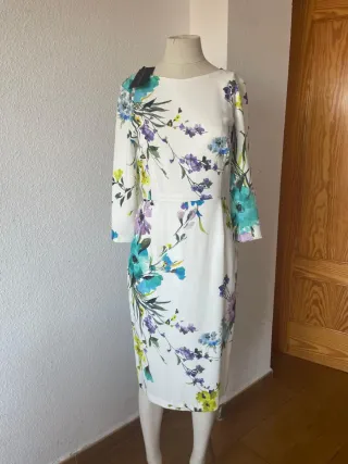 Vestido Matilde Cano floral Talla 40 Nuevo