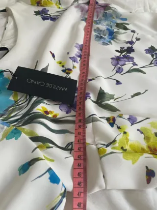 Vestido Matilde Cano floral Talla 40 Nuevo