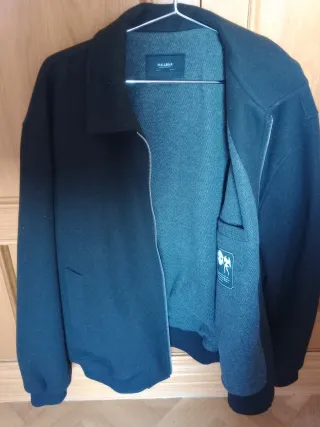 Cazadora negra hombre nueva