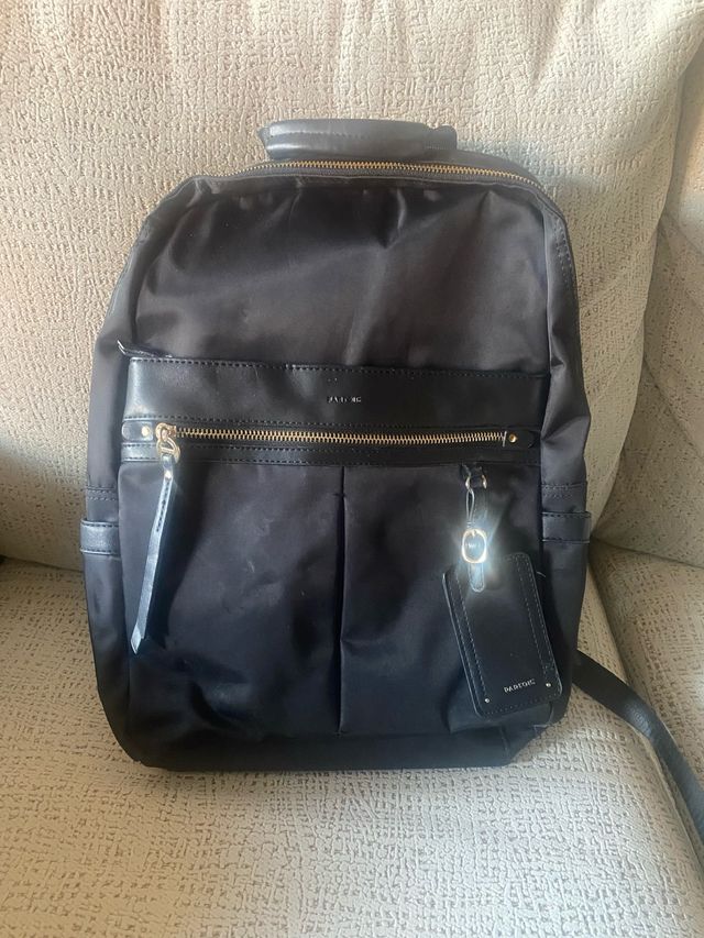 Mochila Parfois negra para portátil