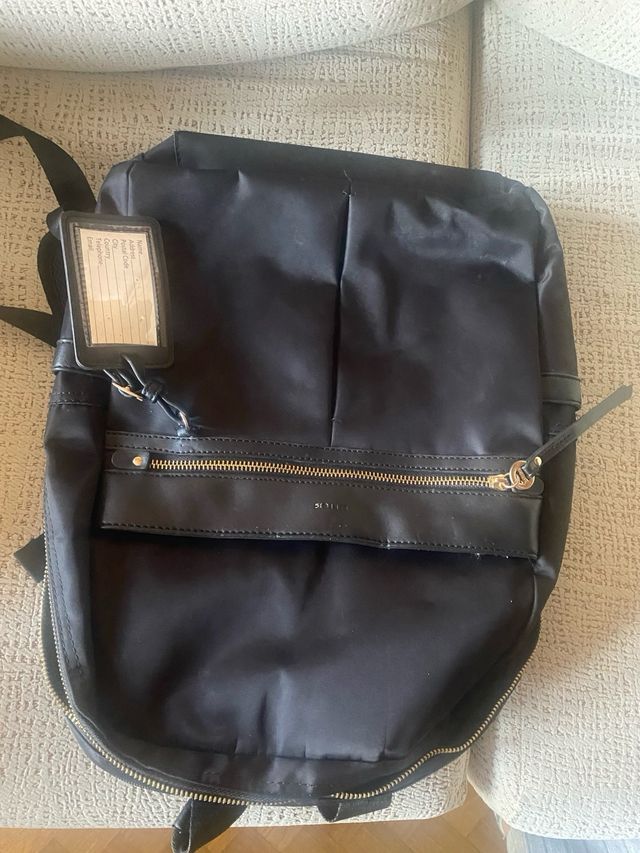 Mochila Parfois negra para portátil