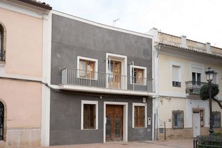 Casa adosada en venta en Centro Ciudad en Manises