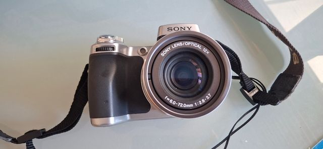 Cámara Sony Digital 12x Zoom Óptico