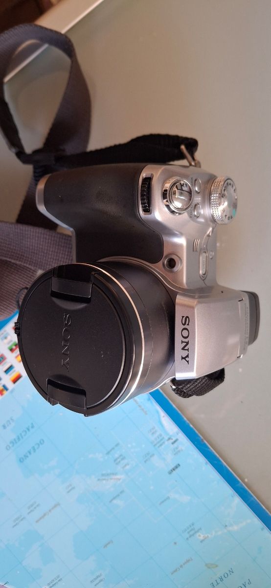 Cámara Sony Digital 12x Zoom Óptico