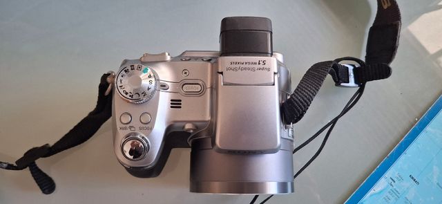 Cámara Sony Digital 12x Zoom Óptico