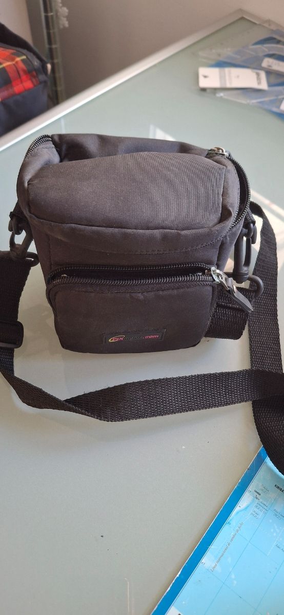 Cámara Sony Digital 12x Zoom Óptico