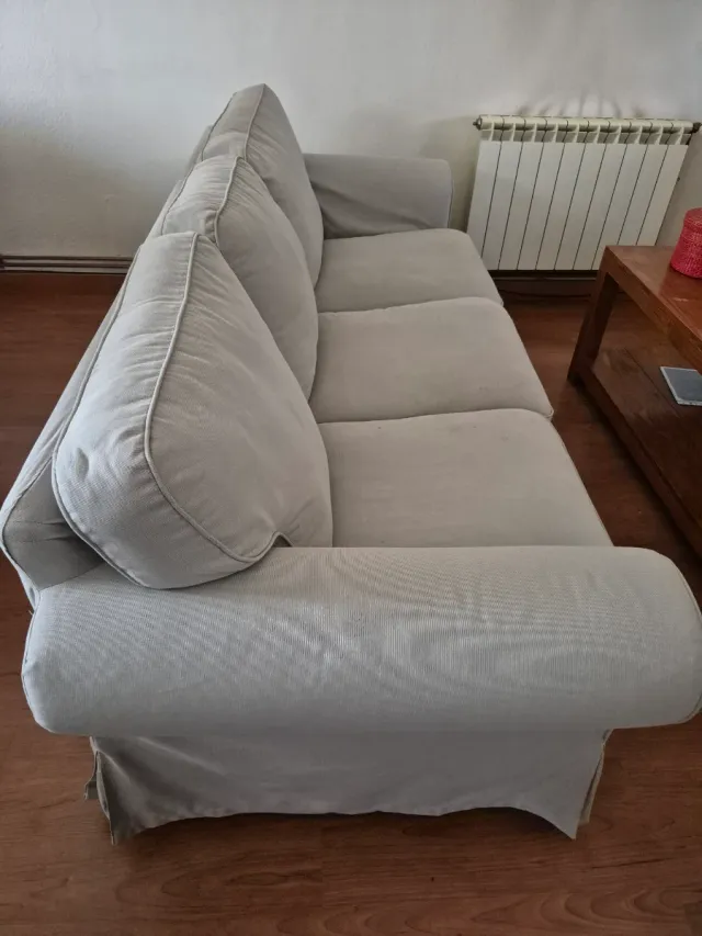 Sofá Ikea tela beige/gris, desenfundable.