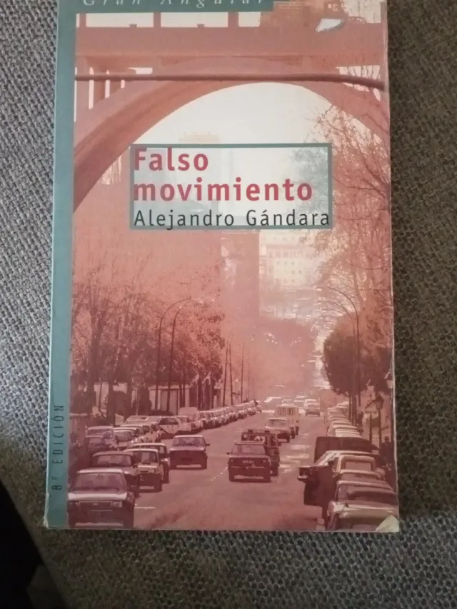 Falso movimiento (Gran Angular) (Spanish Edition)