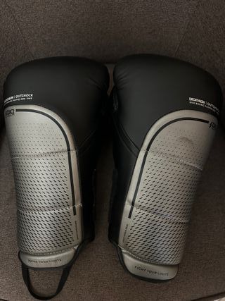 Guantes de Boxeo Decathlon Outshock DX2 16 onzas