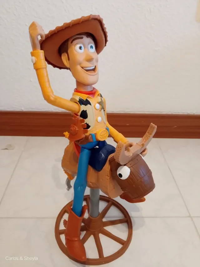 Muñeco Woody Toy Story a Caballo
