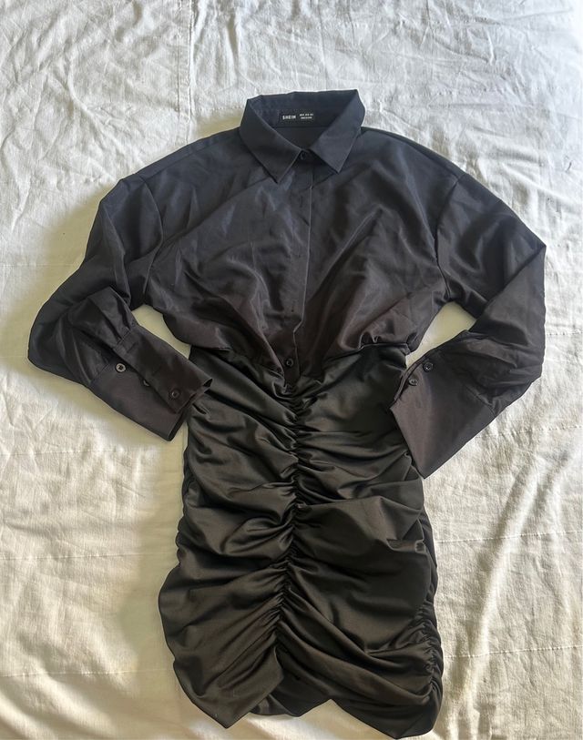 Vestido negro fruncido SHEIN talla M