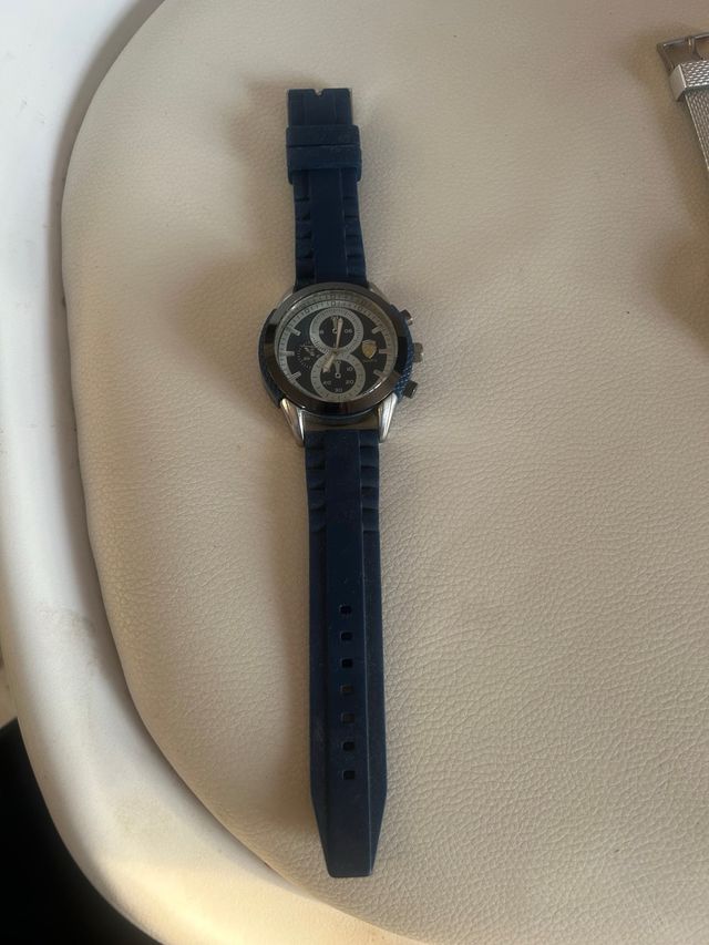 Lote 5 relojes varios estilos