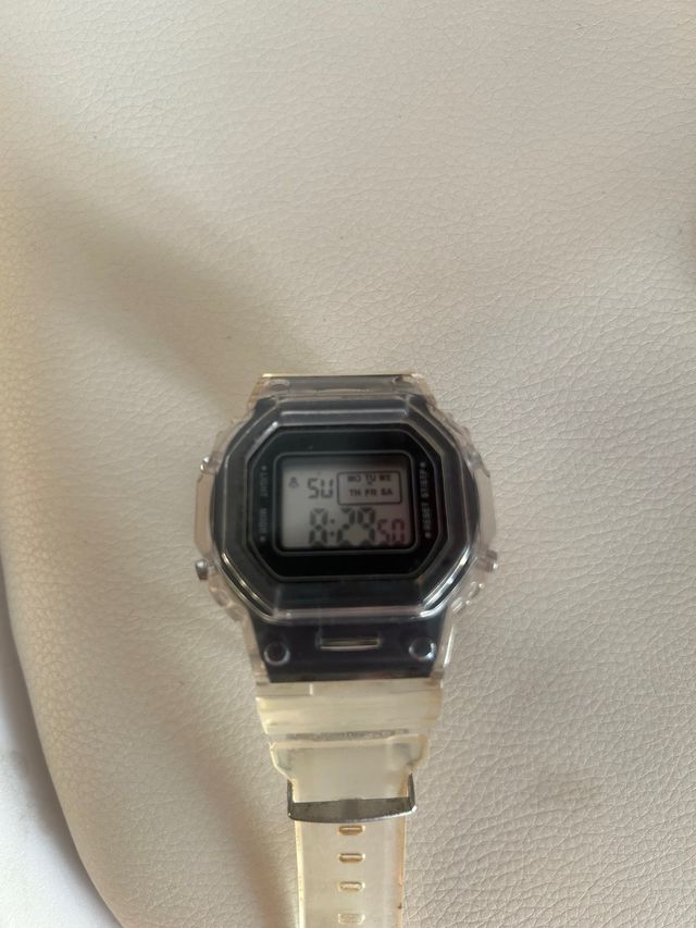 Lote 5 relojes varios estilos