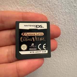 Professor Layton e il Villaggio dei Misteri DS