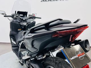 Yamaha T-MAX 560 Tech MAX 2025