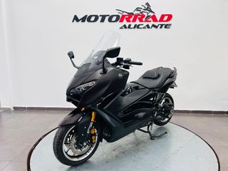 Yamaha T-MAX 560 Tech MAX 2025