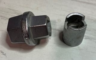 Lote CATERPILLAR ELORA 770-L21 y L22