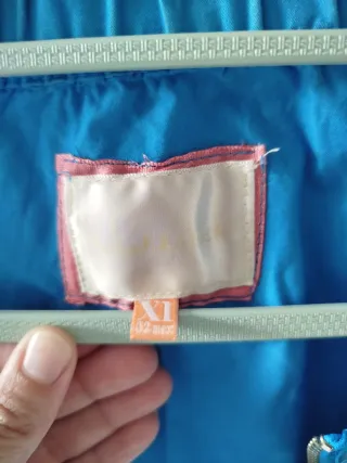 Cazadora fina Bershka azul