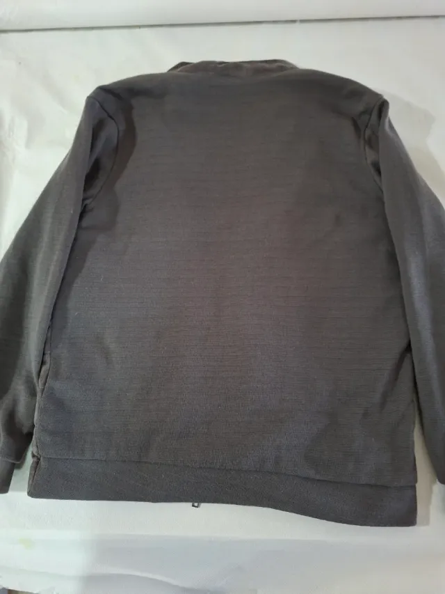 Cazadora gris acolchada