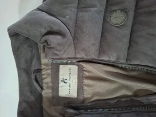 Cazadora gris acolchada