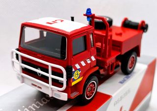 SOLIDO CAMION RENAULT APOYO BOMBEROS, NUEVO Y C/C