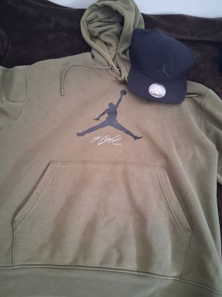 Sudadera Jordan con Gorra Negra