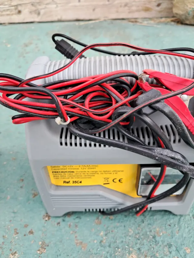 Cargador Batería Velox DC12V 4AMP