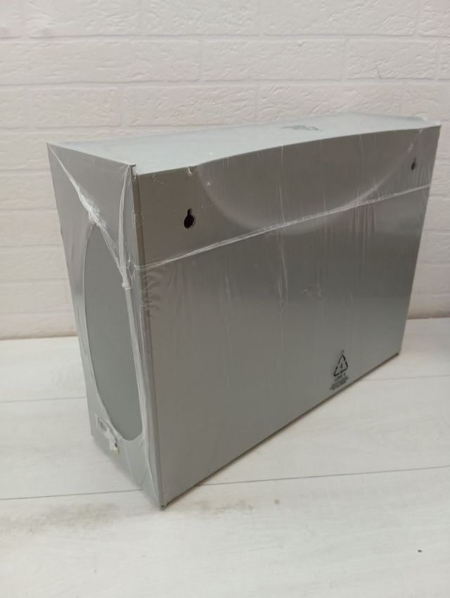 Zapatero plástico cinza e verde