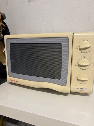 Microondas Moulinex Compact Grill
