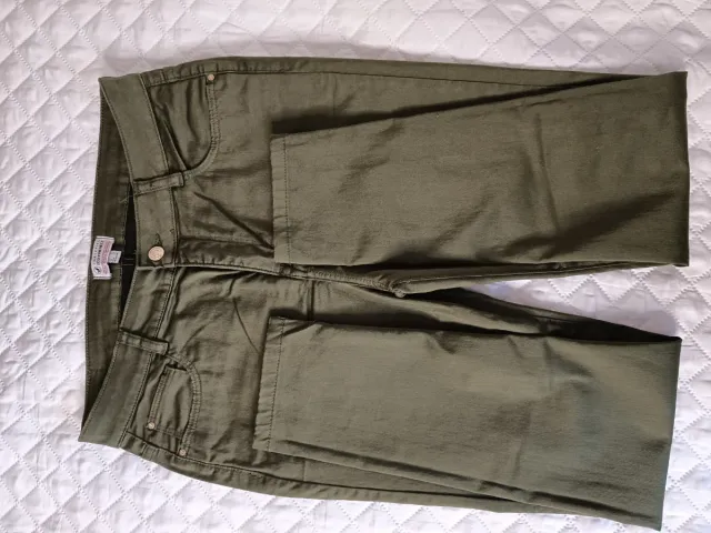 Vaqueros verde militar Talla 42