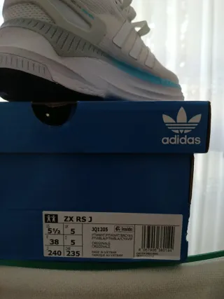 Zapatillas deportivas Adidas blancas . talla