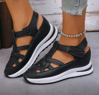 Zapatillas plataforma cuña negras sin usar