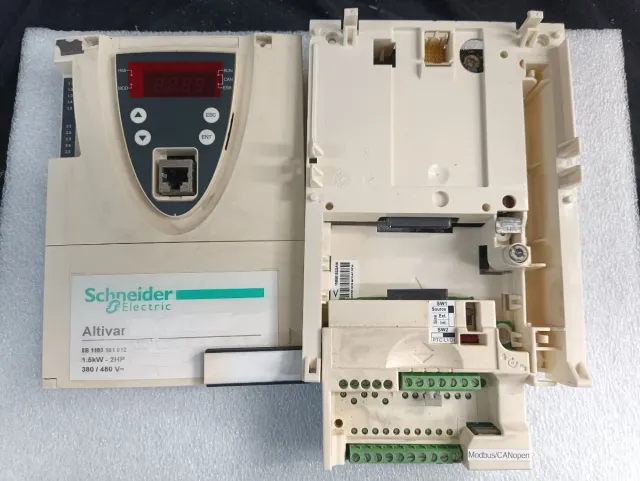 Schneider Electric Altivar 71 o Altivar 61