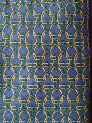 Corbatas loewe celine fumagalli façonnable rochas.