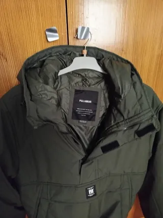 Cazadora Pull&Bear Talla M Verde