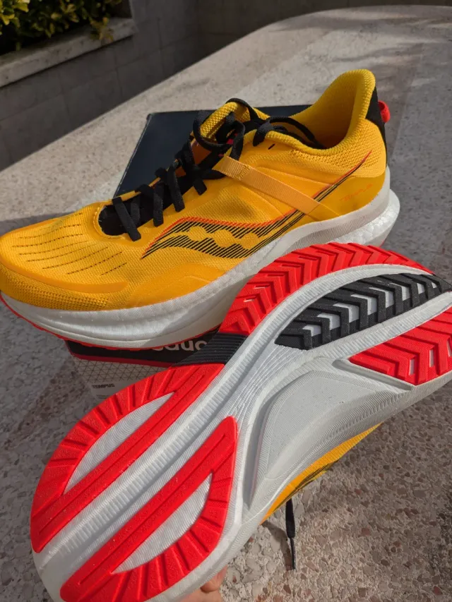 Saucony Tempus 44.5 a estrenar