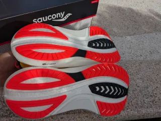 Saucony Tempus 44.5 a estrenar