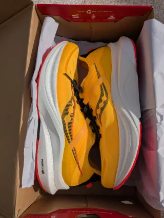 Saucony Tempus 44.5 a estrenar