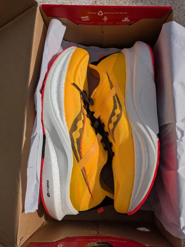 Saucony Tempus 44.5 a estrenar