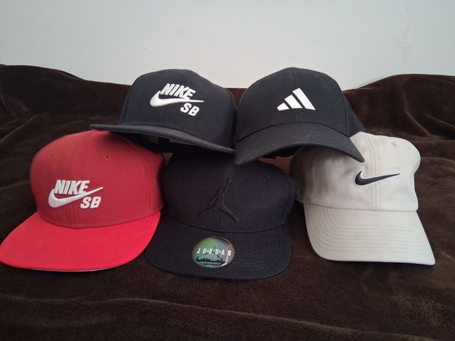 Lote 5 Gorras Nike, Adidas y Jordan